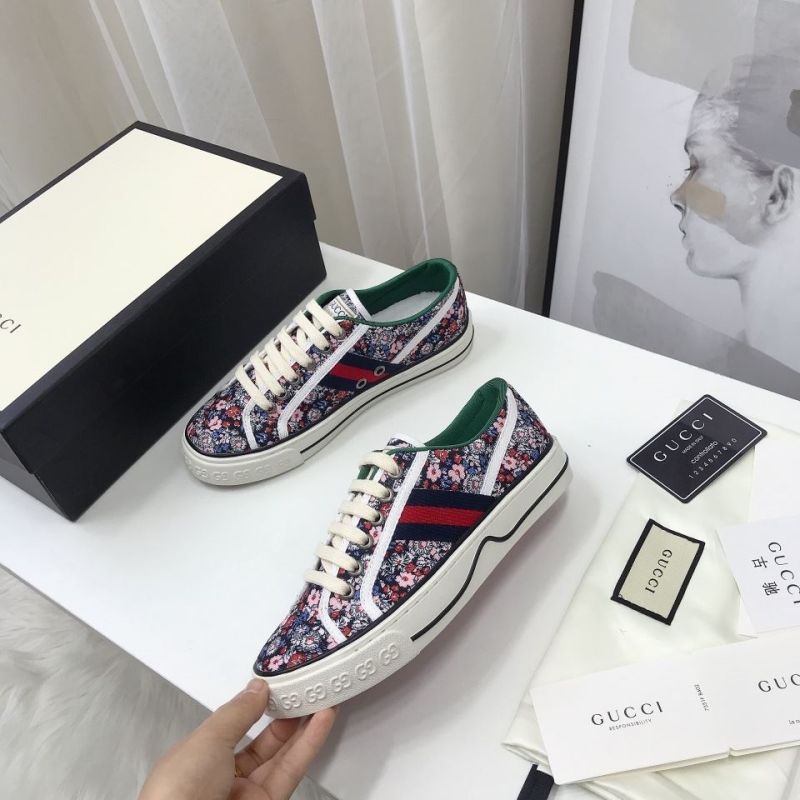 Gucci Casual Shoes